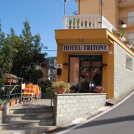 Hotel Tritone 莱圭利亚 外观 照片